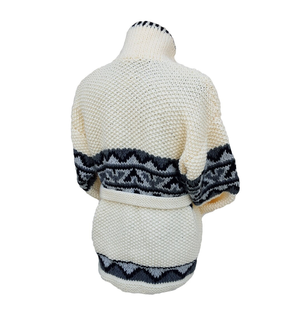 Cream chunky sweater with high collar geometric pattern and belt